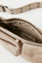 Load image into Gallery viewer, Wade Leather Sling Bag