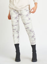 Load image into Gallery viewer, Light Grey Camo Jogger