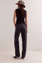 Load image into Gallery viewer, Aster Straight-Leg Jeans