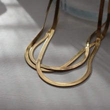 Load image into Gallery viewer, Snake Herringbone Chain