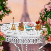 Load image into Gallery viewer, Café de Paris Stud Set