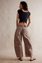 Load image into Gallery viewer, Good Luck Barrel Jeans in Brown Sugar
