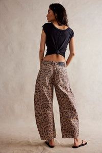 Good Luck Barrel Jeans in Brown Sugar