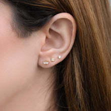 Load image into Gallery viewer, Lumi Flat Back Earring (Single)