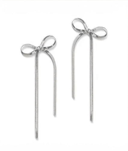 Brooke Earrings in Silver