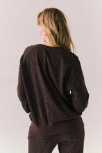 Load image into Gallery viewer, The Valentine Leopard Pullover