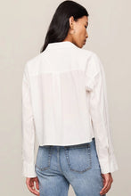 Load image into Gallery viewer, Favorite Button Up