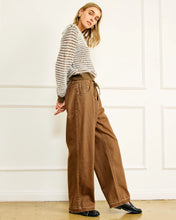 Load image into Gallery viewer, Lyon Sweater