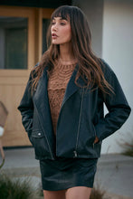 Load image into Gallery viewer, Ventura Jacket