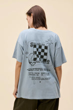 Load image into Gallery viewer, Grateful Dead Daisy Merch Tee