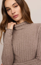 Load image into Gallery viewer, Hattie L/S Top Heather Ash detail