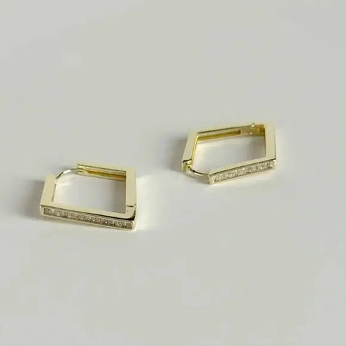 Zoe Hoops