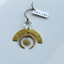 Load image into Gallery viewer, Cassiopeia Mini Light Catcher
