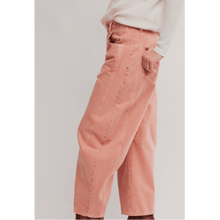 Load image into Gallery viewer, Good Luck Mid Rise Barrel Jean - Desert Petal, detail