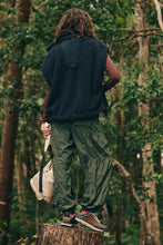 Load image into Gallery viewer, Scout It Out Fleece Vest in Black