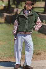 Load image into Gallery viewer, Scout It Out Fleece Vest in Ivy