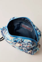 Load image into Gallery viewer, Printed Quilted Mini Case