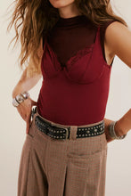 Load image into Gallery viewer, Sola Studded Leather Belt