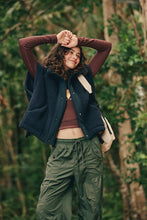 Load image into Gallery viewer, Scout It Out Fleece Vest in Black