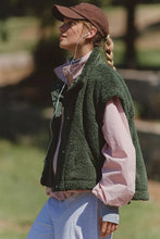 Load image into Gallery viewer, Scout It Out Fleece Vest in Ivy