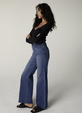 Load image into Gallery viewer, Pasadena Noemi Long Jeans