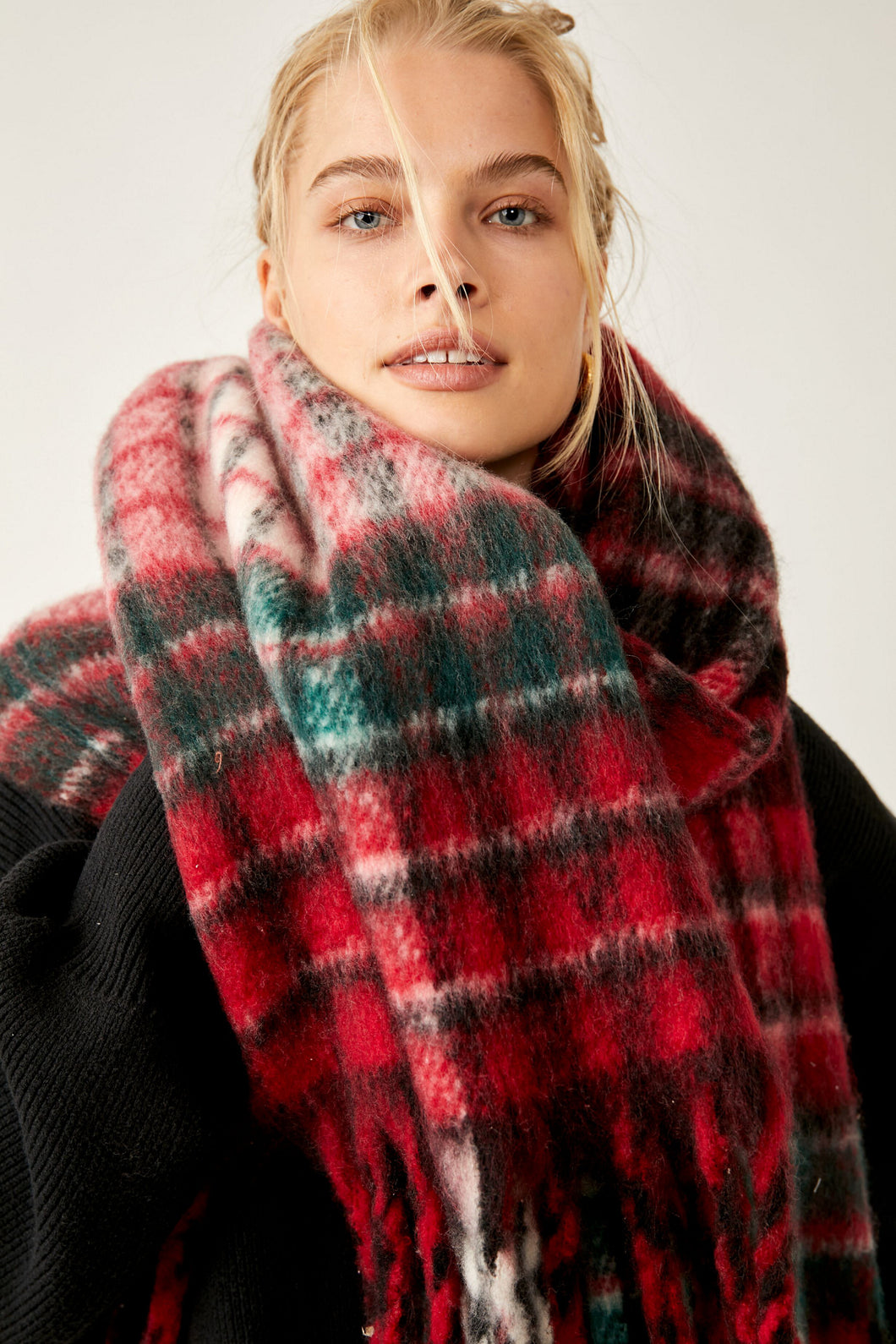 Candy Apple Falling For You Scarf