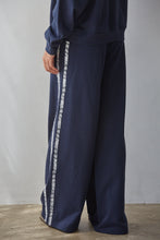 Load image into Gallery viewer, Flora Field 67 Pants