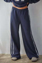 Load image into Gallery viewer, Flora Field 67 Pants