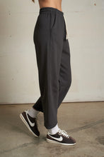 Load image into Gallery viewer, The Fallon Pant