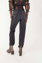 Load image into Gallery viewer, Obsidian Tapered Baggy Boyfriend Jean